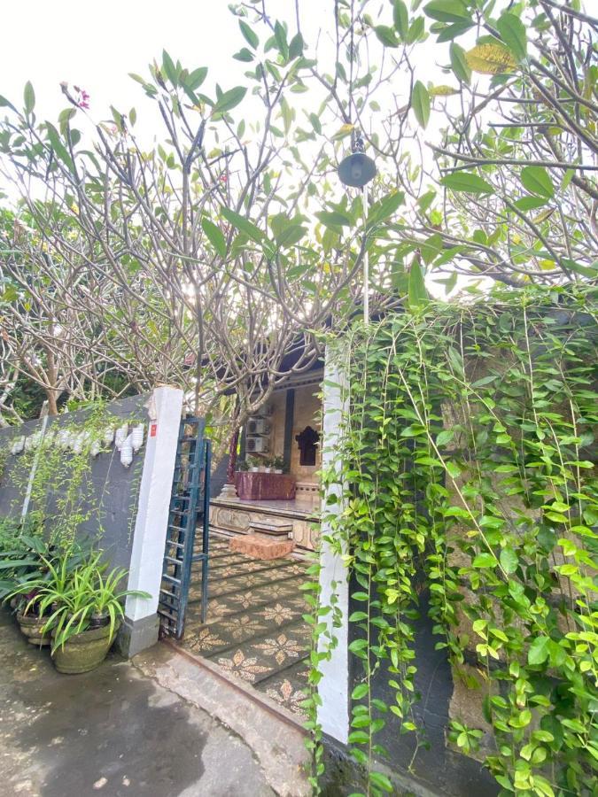 Kuwera Homestay Batununggul Esterno foto