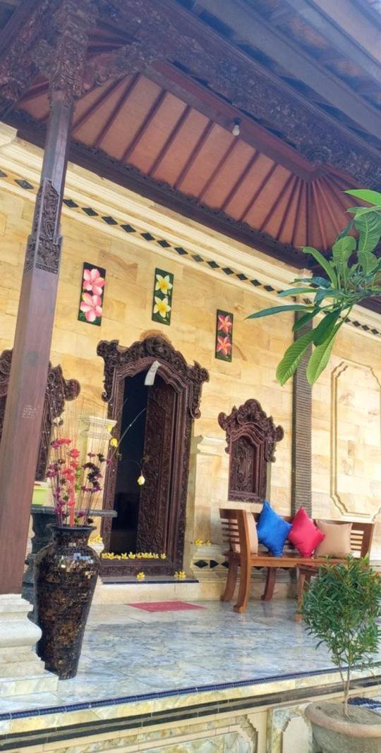 Kuwera Homestay Batununggul Esterno foto