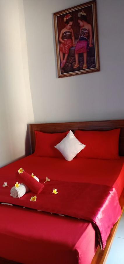 Kuwera Homestay Batununggul Esterno foto